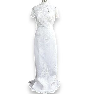 CLOSEOUT Moonlight Brand* Wedding Dress* Size 12* Excellent Condition